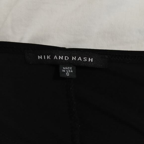 NIK and NASH S Black Short-Flounce-Sleeved A-Line Dress Round-Neck Mid-Length - Picture 11 of 11